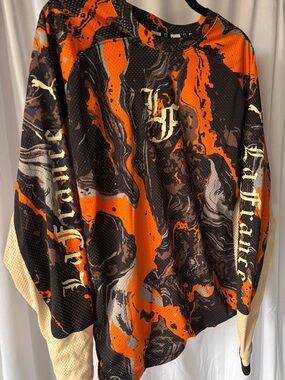 Puma Men’s Black & Orange Graphic Pullover Shirt Jacket